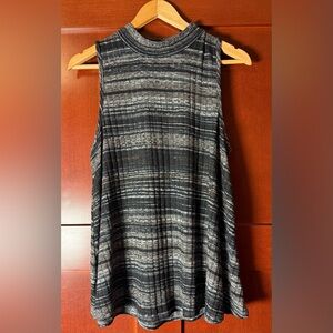 Bobeau Black and Gray Striped Mock Neck Textured Knit Swing Top Size Large